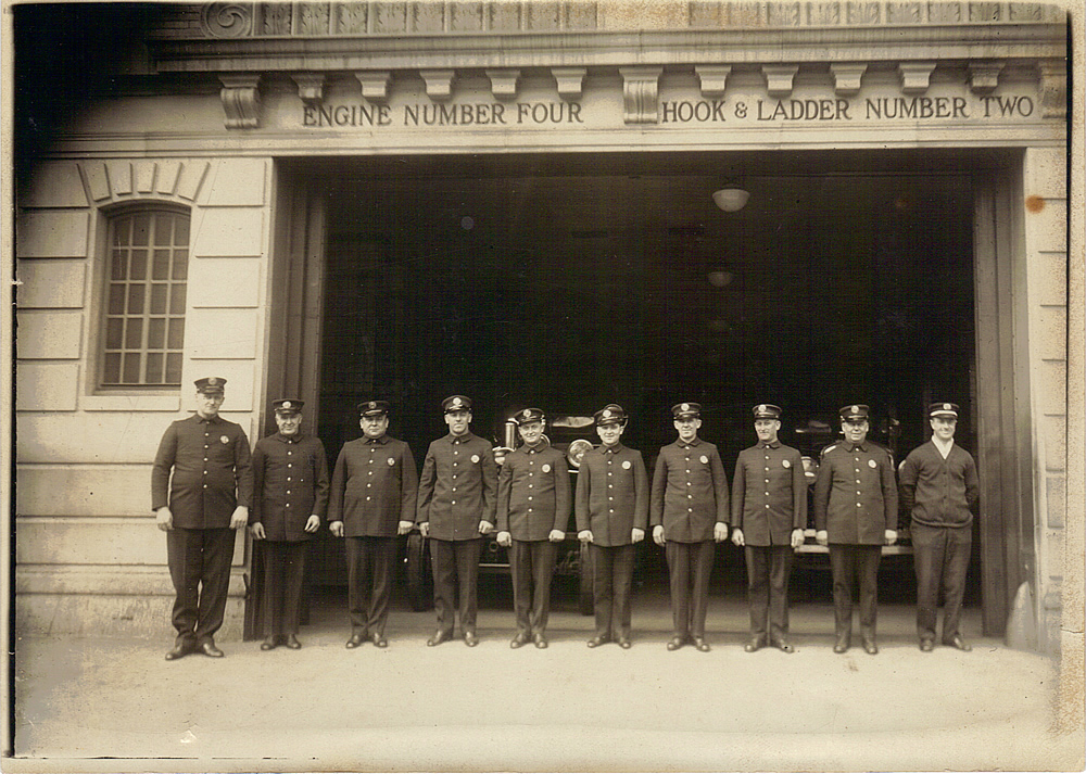 Click on image to enlarge

Andy Masterson (4th from left) ~1926

Photo from Bat Masterson
