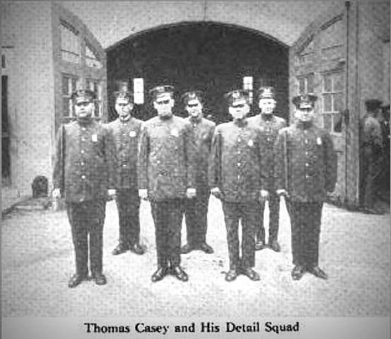 Thomas Casey & his Detail Squad
Image from Gonzalo Alberto
